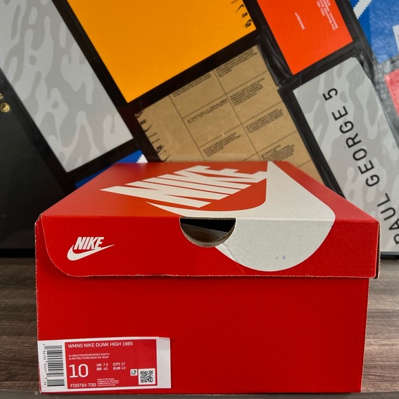 New Nike Dunk High 1985, (Womans),sizes 9.5, 10 - Picture 7 of 7